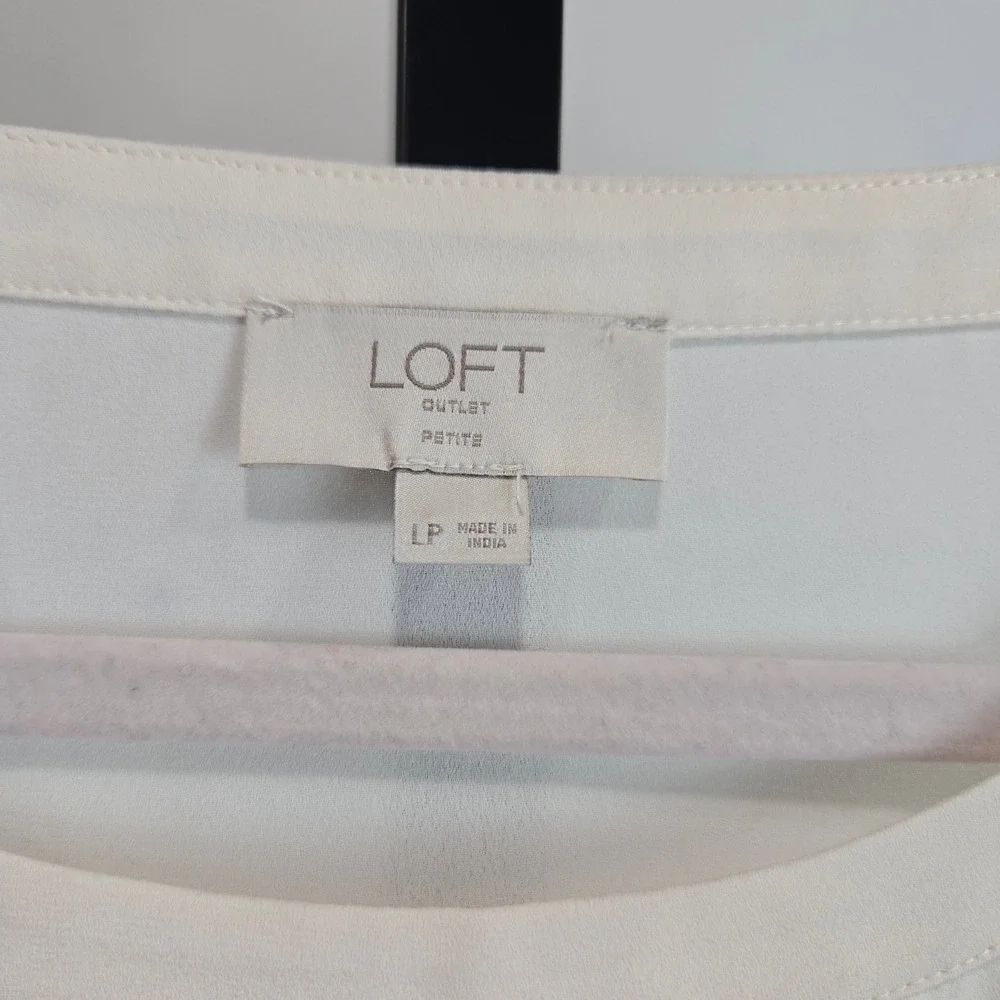 LOFT Outlet Petite Cream Blouse Navy Eyelet Embroidery Top L Petite Boho Peasant